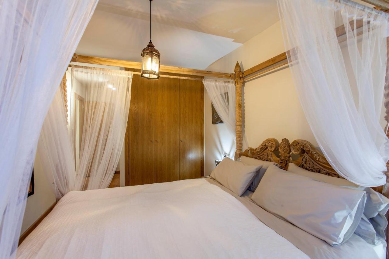 Luxurious & Alluring Home In Historic Town Valencia Buitenkant foto